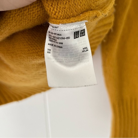 JW Anderson x Uniqlo Wool Fair Isle Sweater Size Medium - Picture 4 of 7